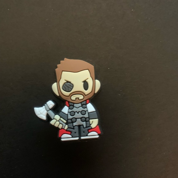 The Avengers croc jewels - Picture 4 of 6